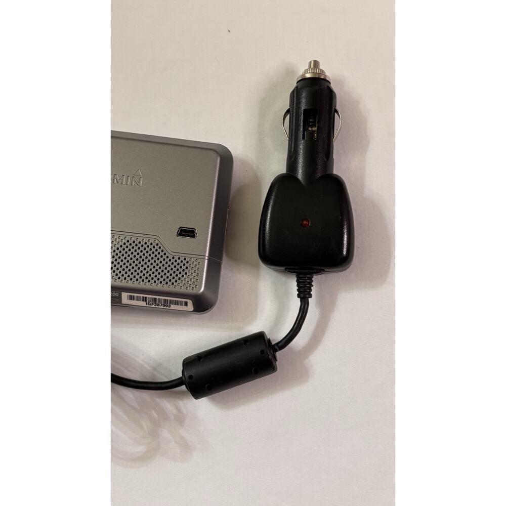 Garmin Nuvi 200w 7” GPS Navigation System *Used W/ Car Charger Bundle - Picture 6 of 11